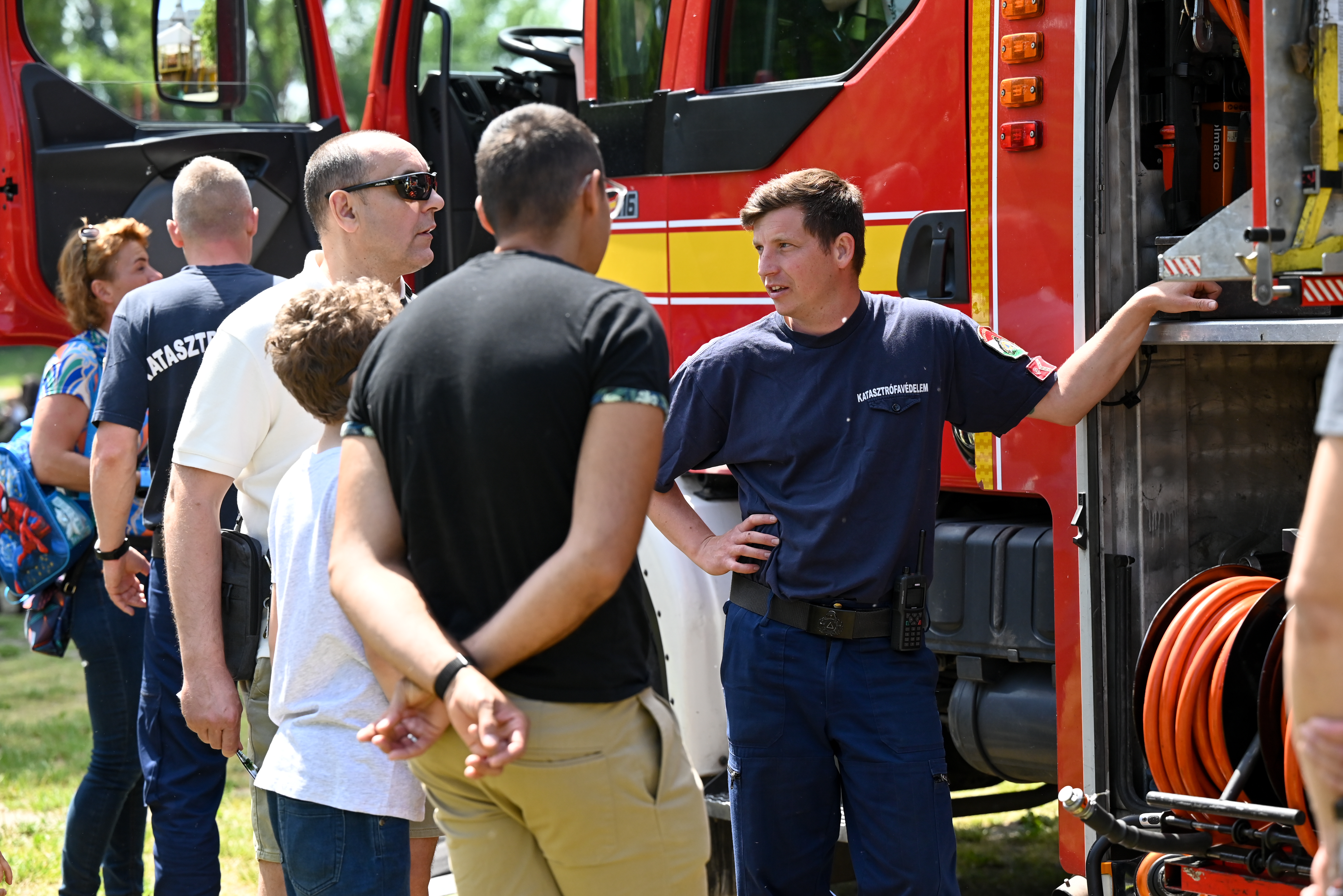 Tűzoltóautó bemutatása